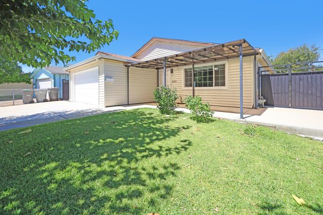 1050 Taber St, West Sacramento, CA 95605