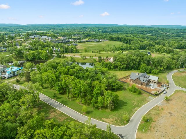 8229 Jolene Dr, College Grove, TN 37046