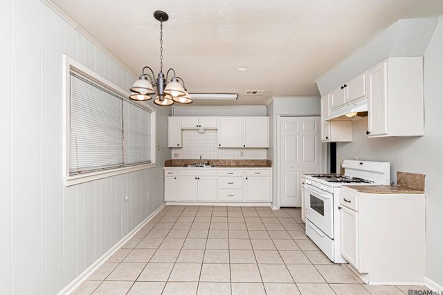 4207 Winside Dr, Baker, LA 70714