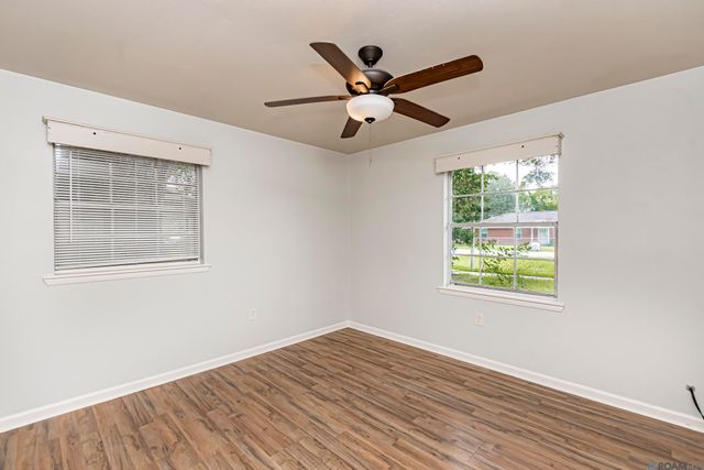 4207 Winside Dr, Baker, LA 70714