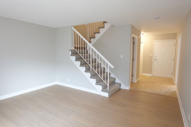 1996 Georgetown Lane, Hoffman Estates, IL 60169