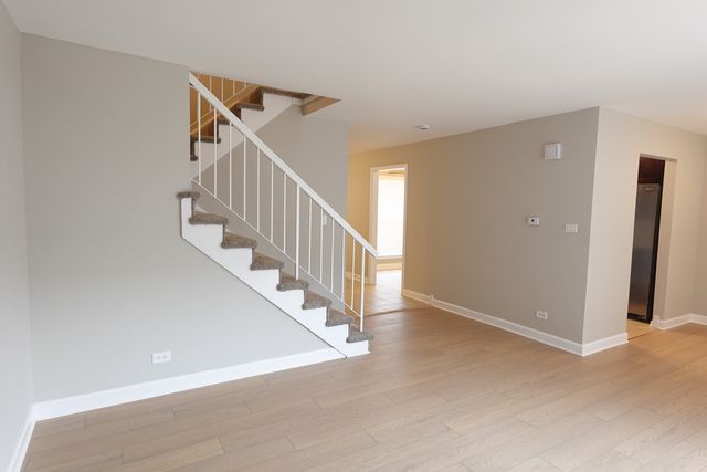 1996 Georgetown Lane, Hoffman Estates, IL 60169