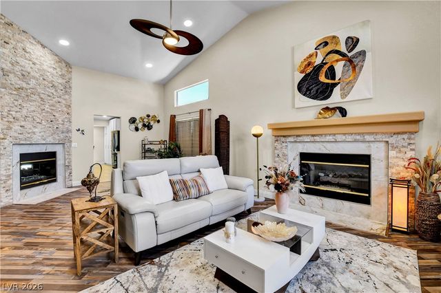 10005 Sail Landing Court, Las Vegas, NV 89117
