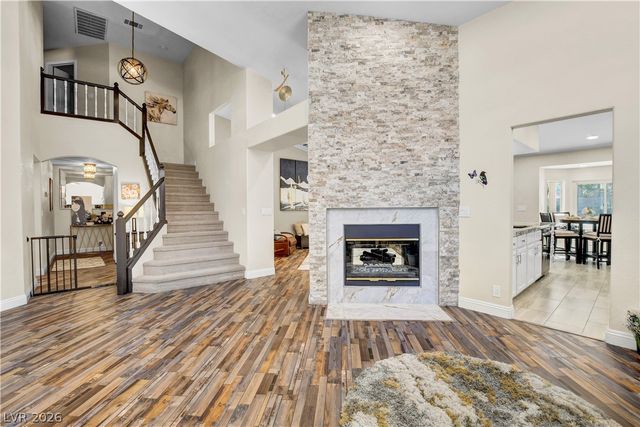 10005 Sail Landing Court, Las Vegas, NV 89117