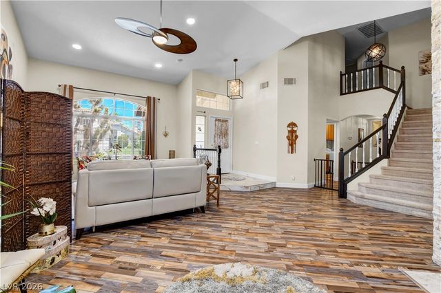 10005 Sail Landing Court, Las Vegas, NV 89117