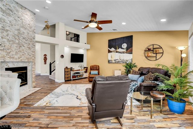 10005 Sail Landing Court, Las Vegas, NV 89117