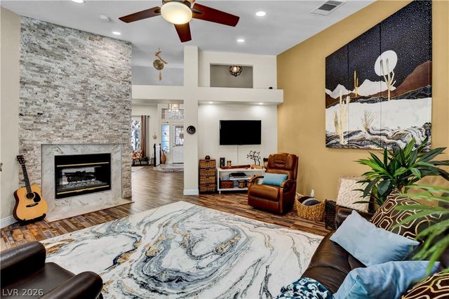 10005 Sail Landing Court, Las Vegas, NV 89117