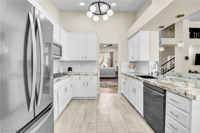10005 Sail Landing Court, Las Vegas, NV 89117
