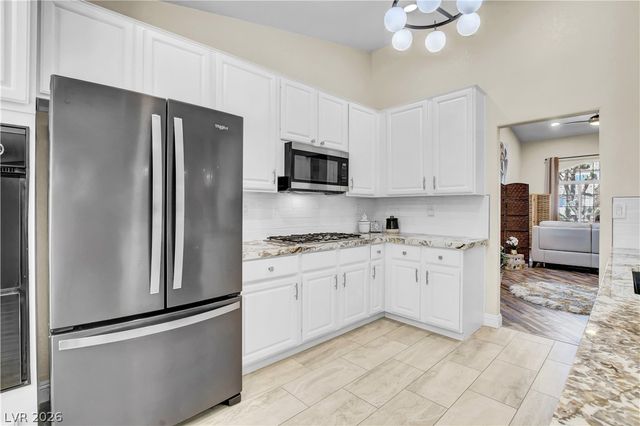 10005 Sail Landing Court, Las Vegas, NV 89117