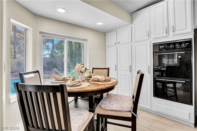 10005 Sail Landing Court, Las Vegas, NV 89117