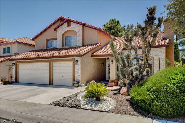 10005 Sail Landing Court, Las Vegas, NV 89117