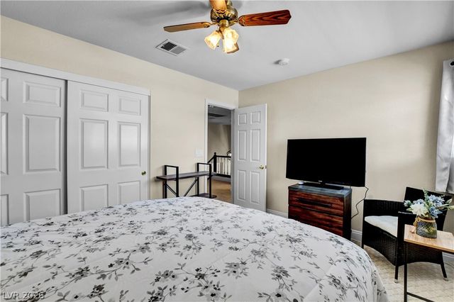 10005 Sail Landing Court, Las Vegas, NV 89117