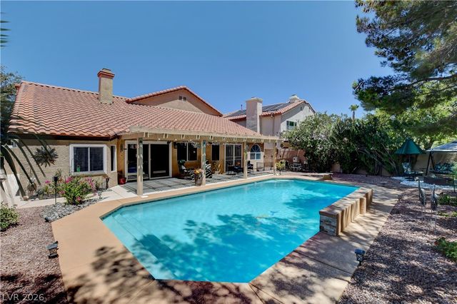 10005 Sail Landing Court, Las Vegas, NV 89117
