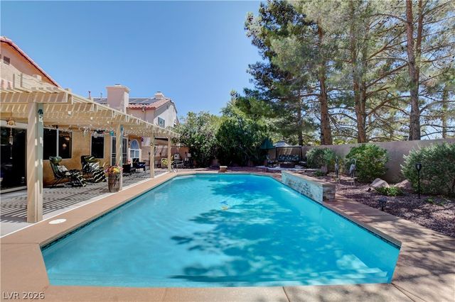 10005 Sail Landing Court, Las Vegas, NV 89117