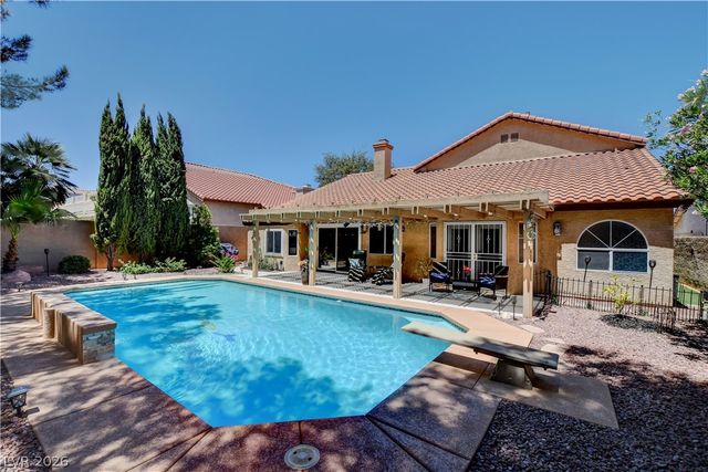 10005 Sail Landing Court, Las Vegas, NV 89117
