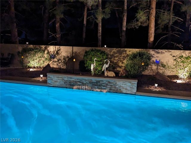 10005 Sail Landing Court, Las Vegas, NV 89117