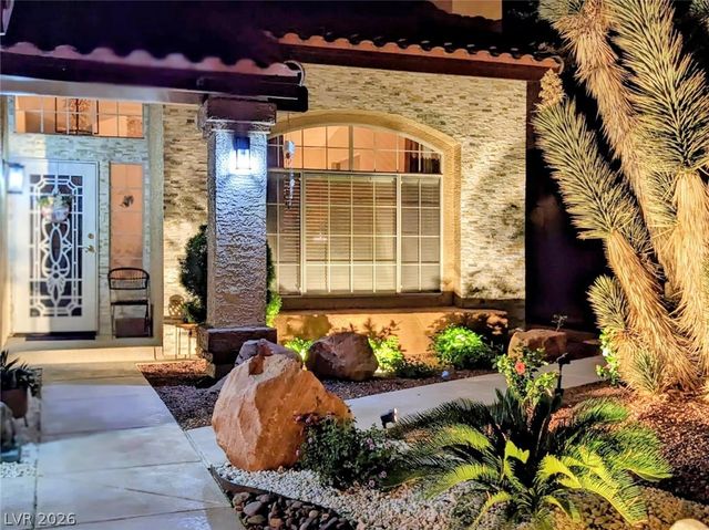 10005 Sail Landing Court, Las Vegas, NV 89117