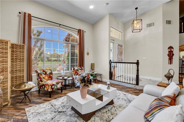 10005 Sail Landing Court, Las Vegas, NV 89117