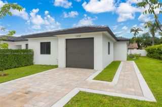 12101 SW 93rd st, Miami, FL 33186