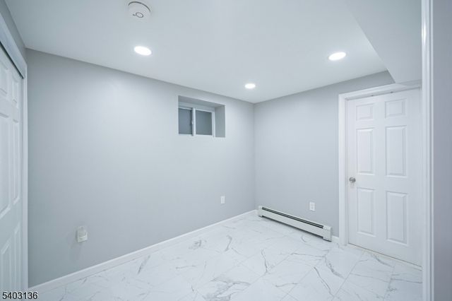 162 Glenwood Ave 3, Jersey City, NJ 07306