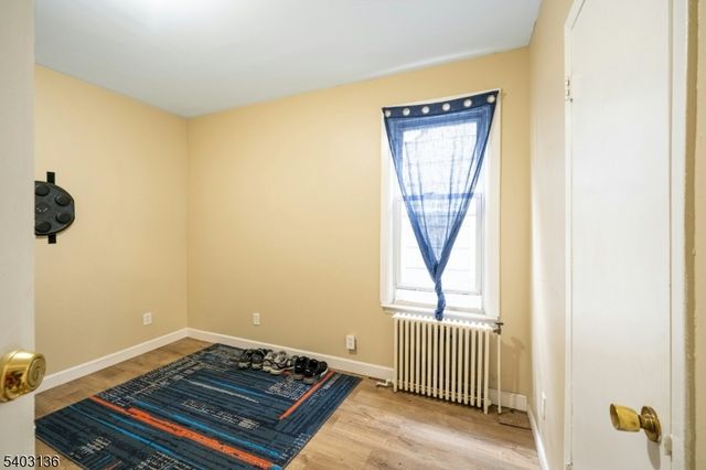 162 Glenwood Ave 3, Jersey City, NJ 07306