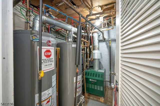 162 Glenwood Ave 3, Jersey City, NJ 07306