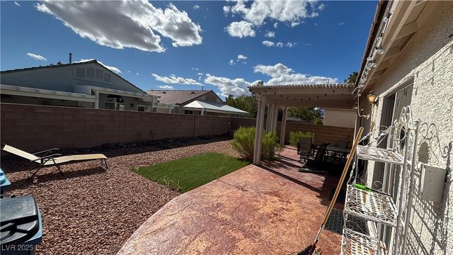 5005 Whispering Spring Avenue, Las Vegas, NV 89131