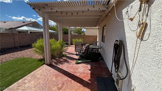 5005 Whispering Spring Avenue, Las Vegas, NV 89131