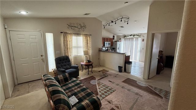 5005 Whispering Spring Avenue, Las Vegas, NV 89131