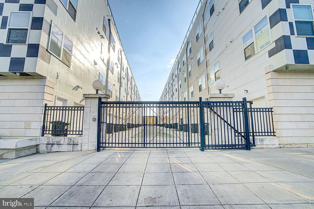 800 N 48TH ST #38, Philadelphia, PA 19139