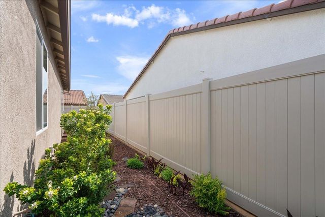 6589 Primavera Ln, El Dorado Hills, CA 95762