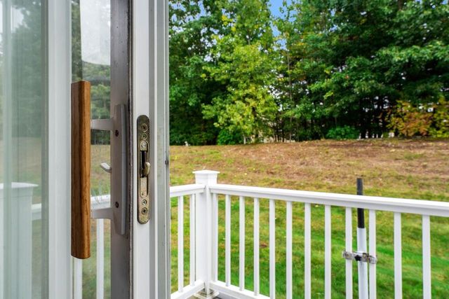 33 Brookview Road, Windham, NH 03087