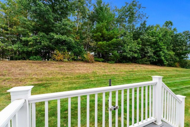 33 Brookview Road, Windham, NH 03087