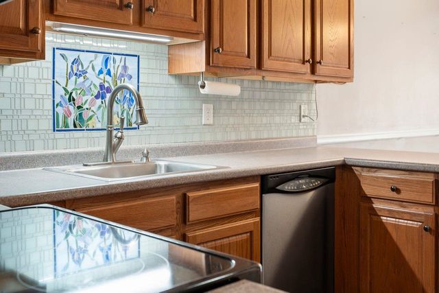 33 Brookview Road, Windham, NH 03087