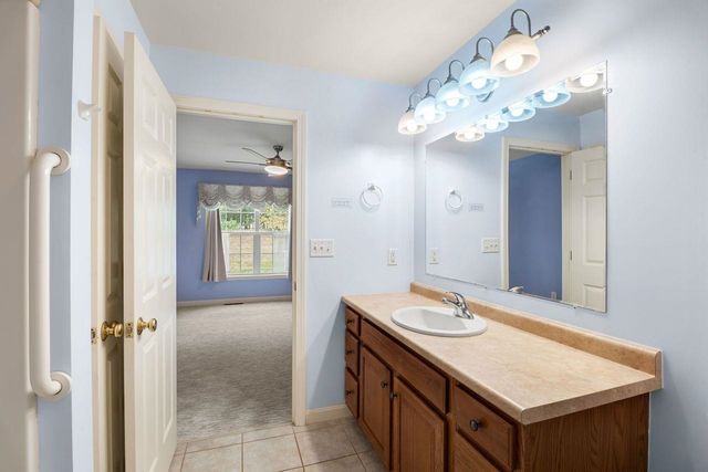 33 Brookview Road, Windham, NH 03087