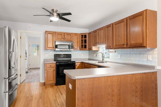 33 Brookview Road, Windham, NH 03087