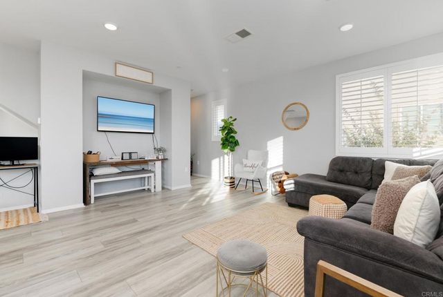 5276 Beahfront Cove Street 237, San Diego, CA 92154