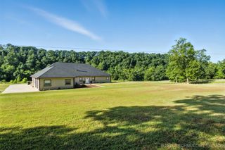 26096 S 600 Road, Stilwell, OK 74960