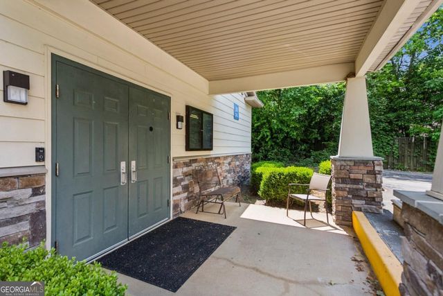 1184 Davis Place NW, Atlanta, GA 30318