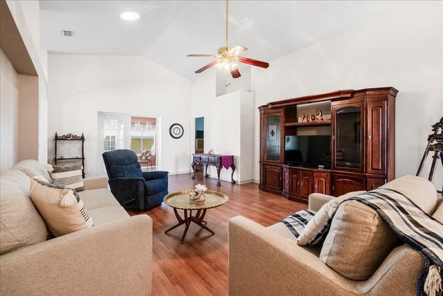 120 THORNTON PARK AVENUE, Davenport, FL 33897