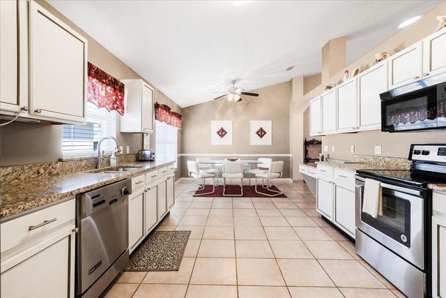 120 THORNTON PARK AVENUE, Davenport, FL 33897