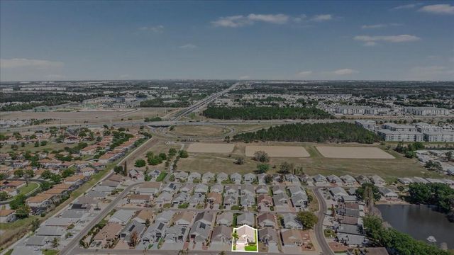 120 THORNTON PARK AVENUE, Davenport, FL 33897