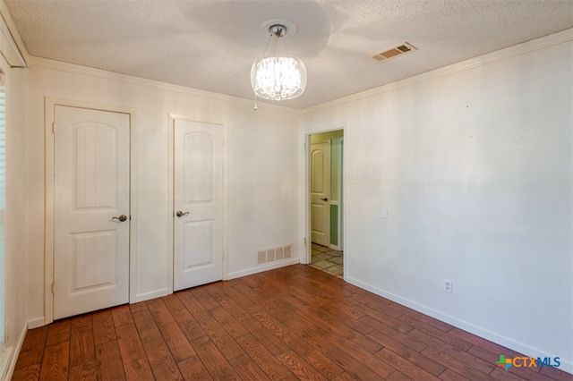 2307 Veterans Avenue, Copperas Cove, TX 76522