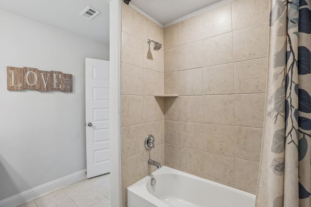 10120 Lakemont Drive, Fort Worth, TX 76131