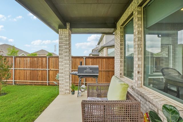 10120 Lakemont Drive, Fort Worth, TX 76131