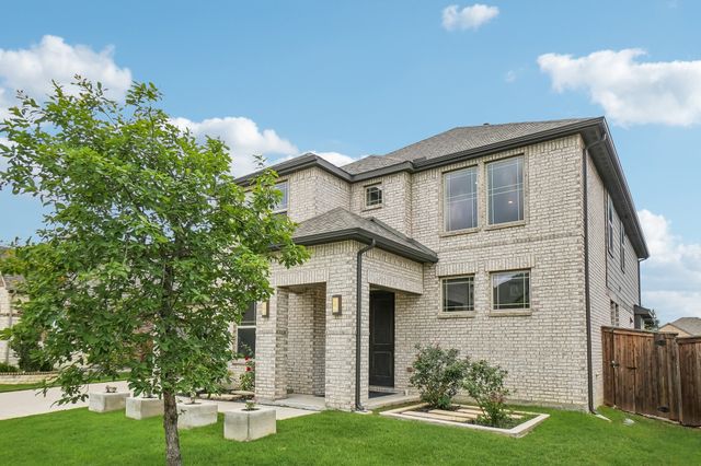 10120 Lakemont Drive, Fort Worth, TX 76131