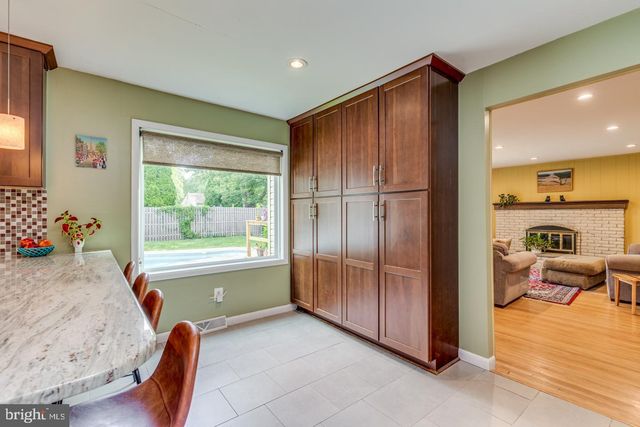 1113 SEA GULL LN, Cherry Hill, NJ 08003