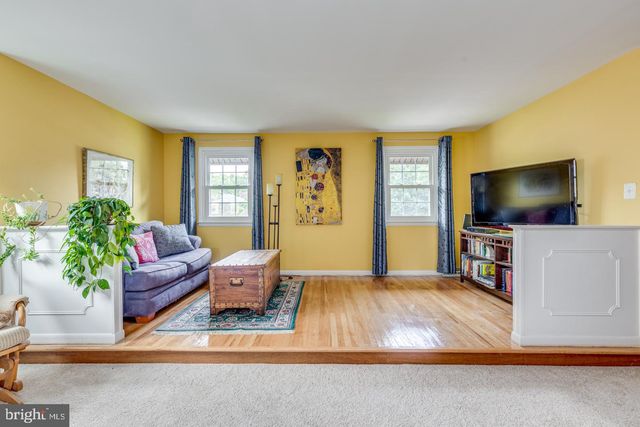 1113 SEA GULL LN, Cherry Hill, NJ 08003