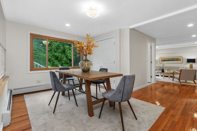 17 Churchill Rd, Winchester, MA 01890