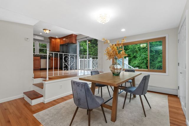 17 Churchill Rd, Winchester, MA 01890